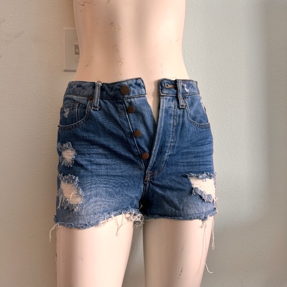 H&M Jean shorts - Picture 2 of 9